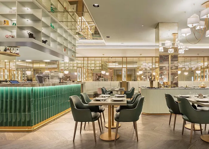 The Emerald House Lisbon - Curio Collection By Hilton